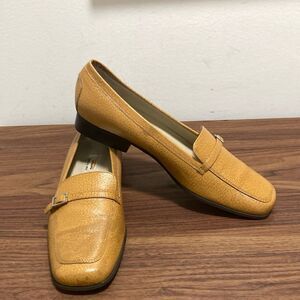 Talbots Camel Pebble Leather Slip on Flats with Decorative Narrow Strap on Vamp.
